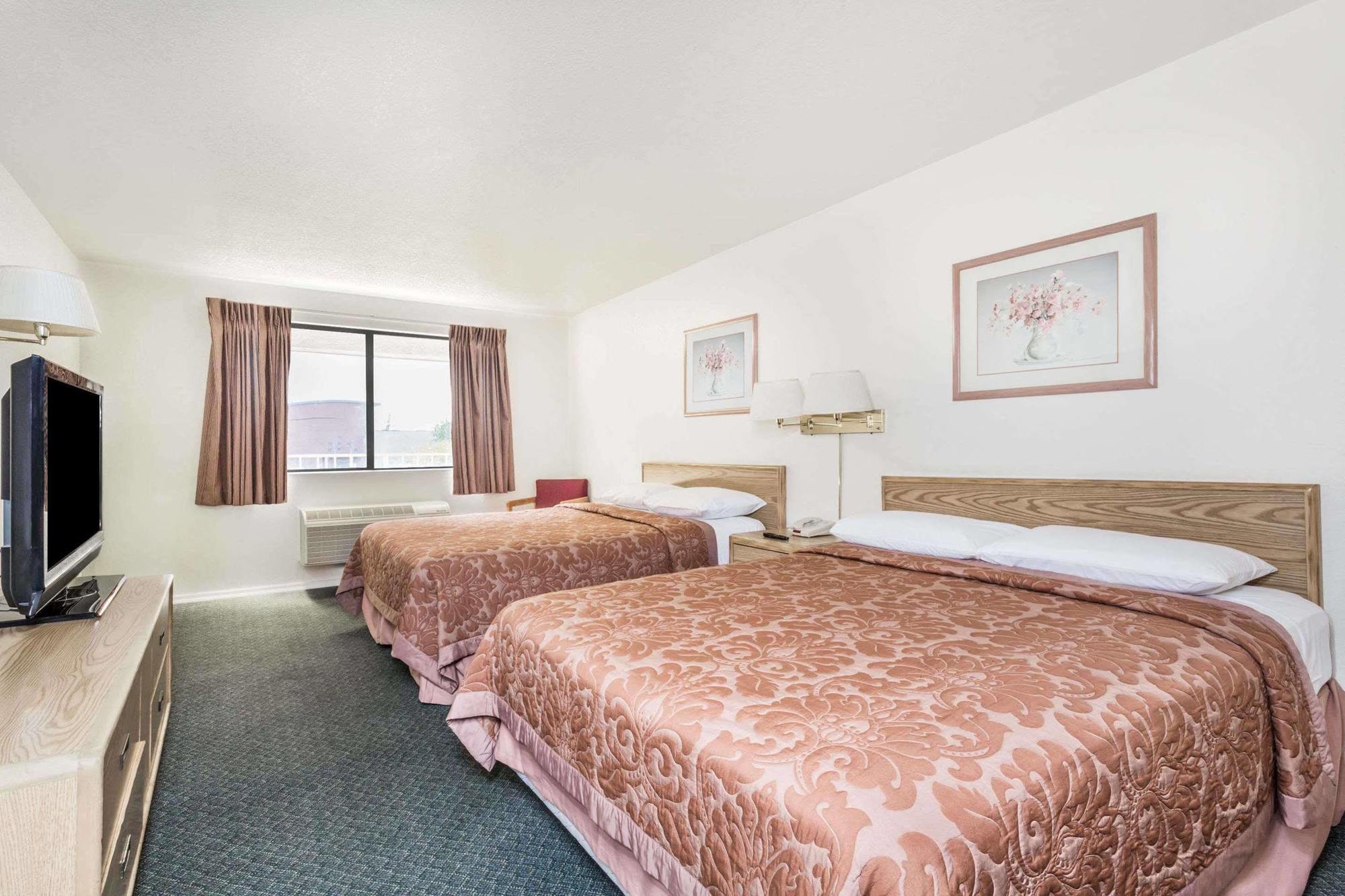 Super 8 By Wyndham Phoenix Metro North Exterior foto